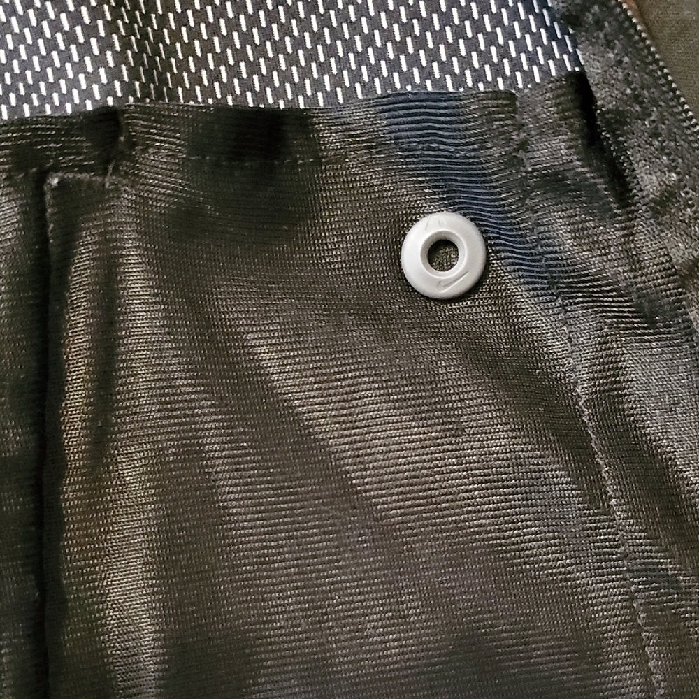 Nike Women's Dark Gray Golf Jacket with Swoosh Zippered Pockets - Picture 8 of 10
